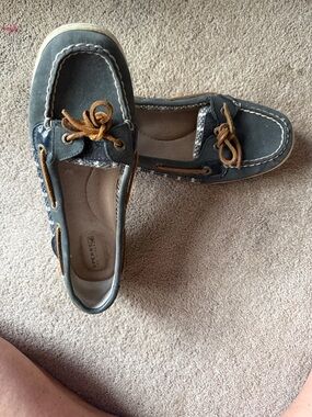 Sperry Navy Blue Leather Boat Shoes with Tan Laces